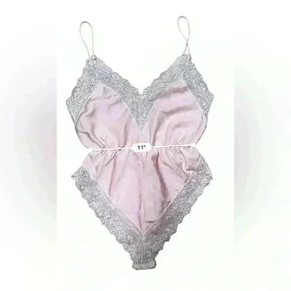 Vintage Ms. Leslee Pink Teddy Bodysuit Romper French Cut Tagged Large Fits Small - Picture 7 of 8